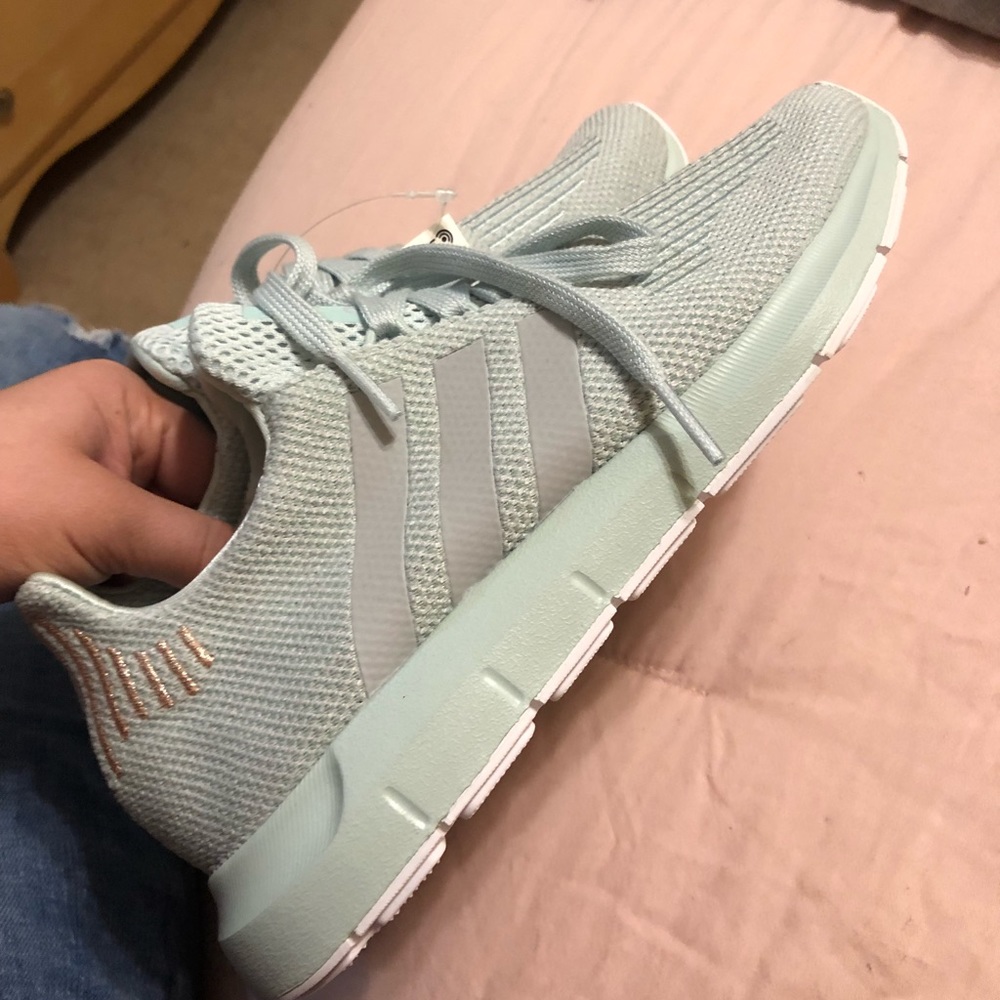 Adidas swift run